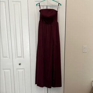 Elegant Burgundy Strapless Dress